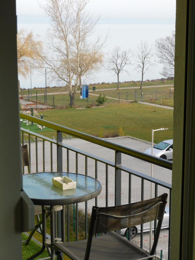 Chill & Relax Apartment Siófok Esterno foto